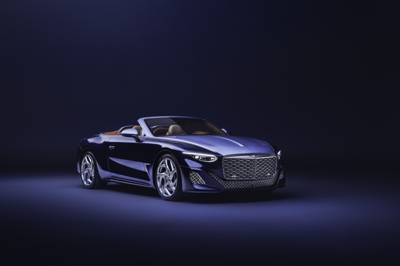 宾利 Mulliner Batur Convertible #4 傲世登场