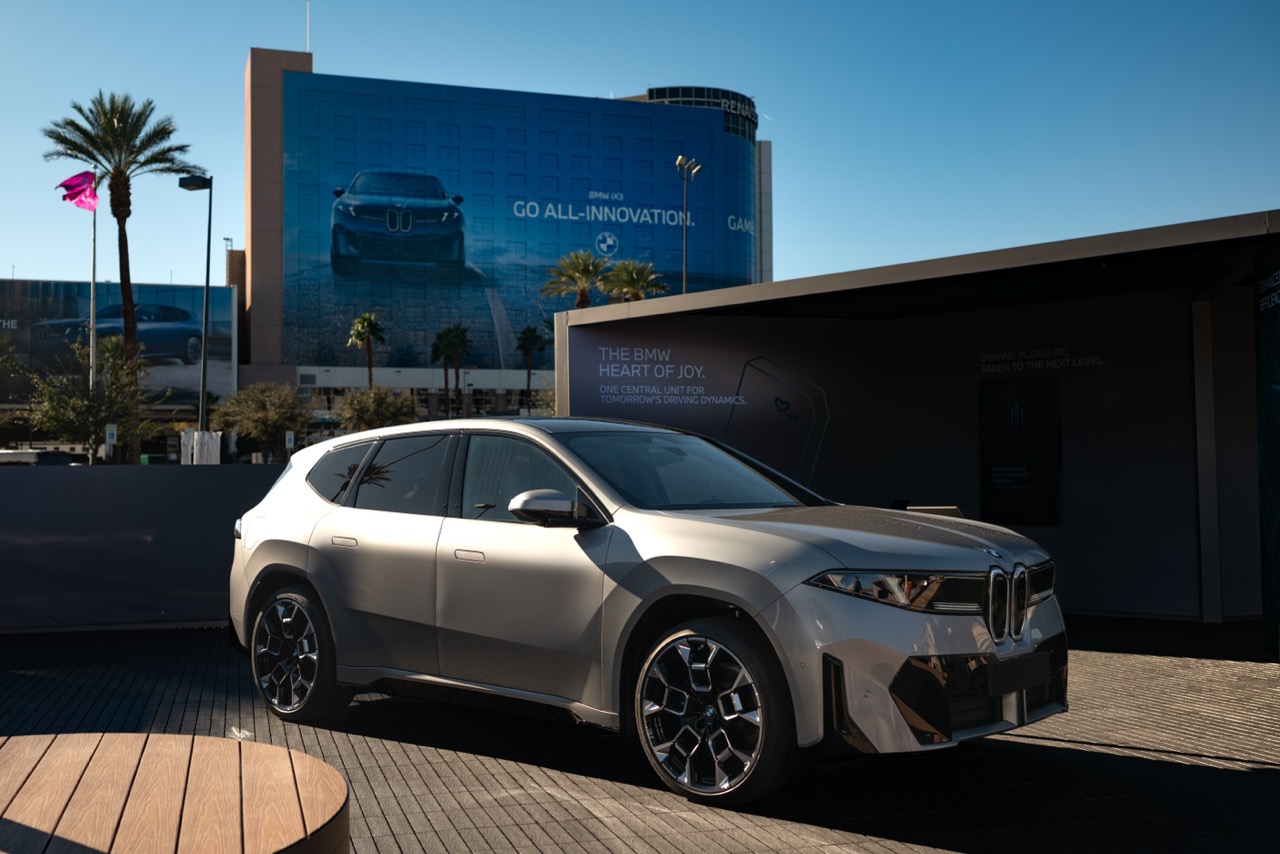 续航 805 公里！BMW iX3 现身 CES 2026
