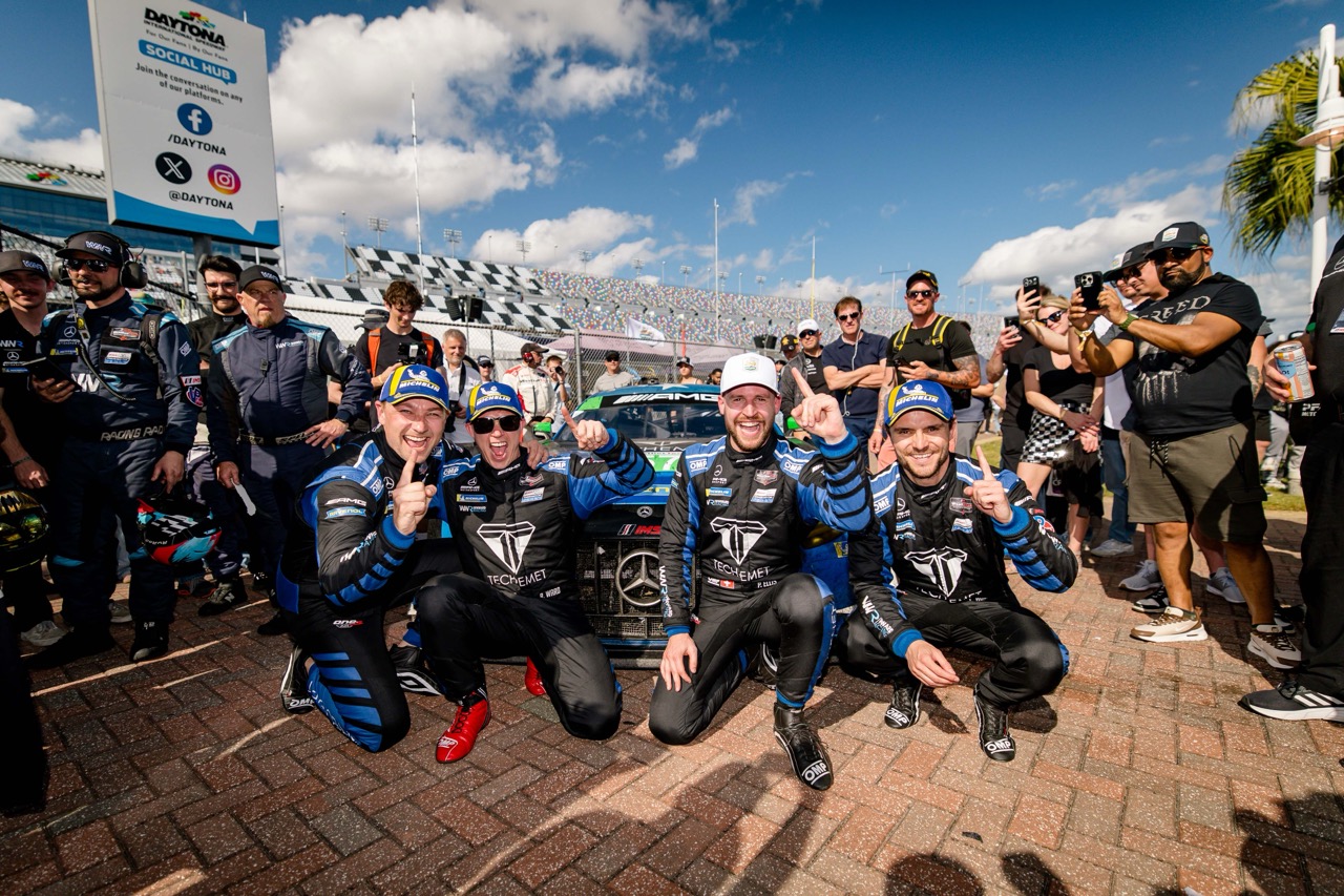 平治 GT3 横扫地通拿 24 小时耐力赛：Winward Racing 勇夺 GTD 冠军