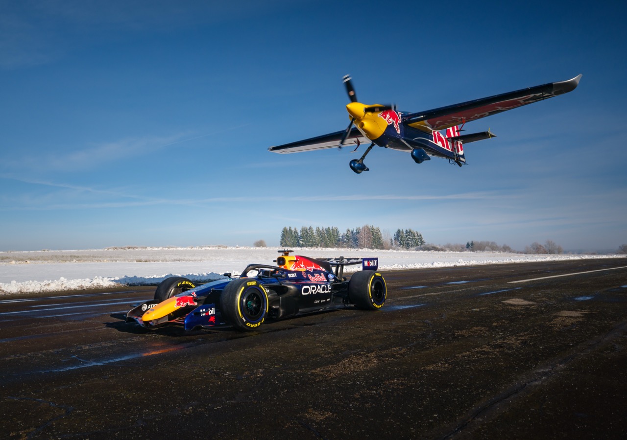 Red Bull RB22 重回亮漆经典！2026 福特动力心脏新纪