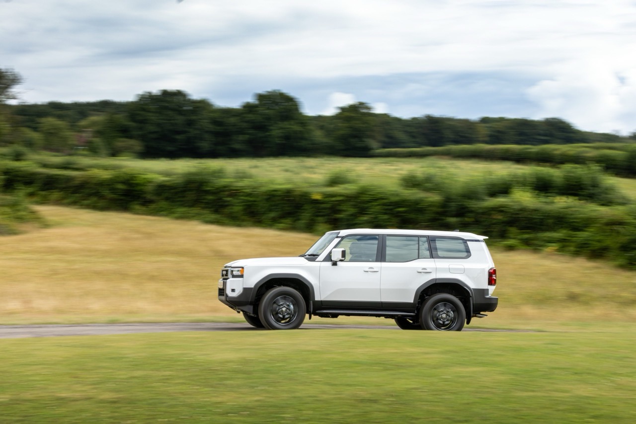 Toyota 欧洲市场 Land Cruiser Commercial 植入 48V 柴油油电核心