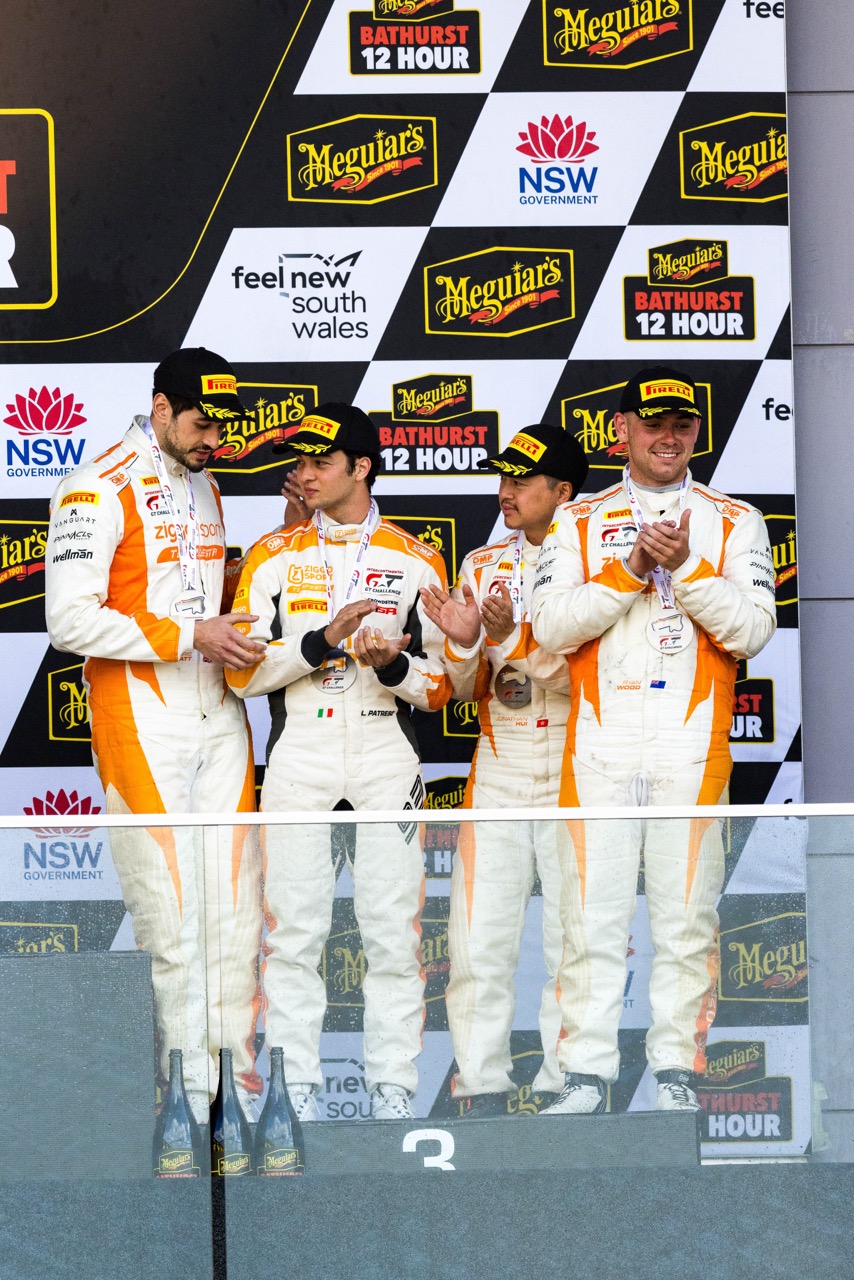 许建德新赛季夺澳洲巴瑟斯特12小时赛季军