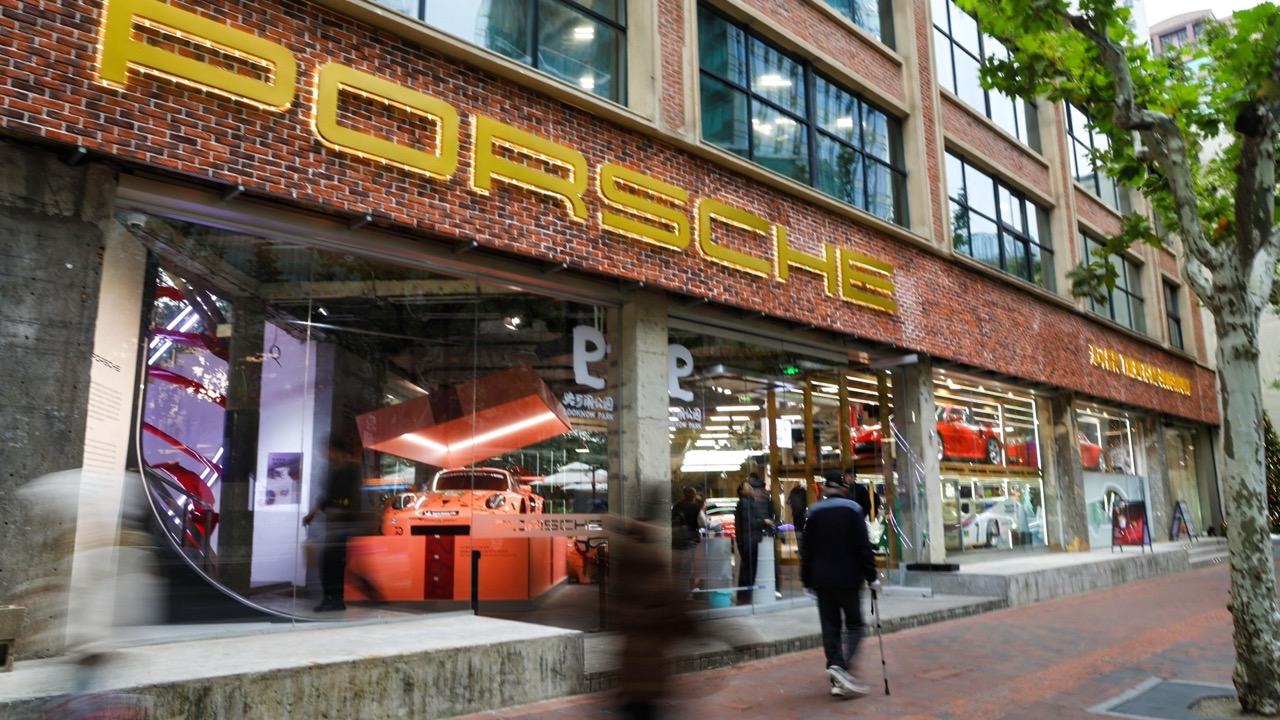 保时捷上海快闪店 10 万人次入场