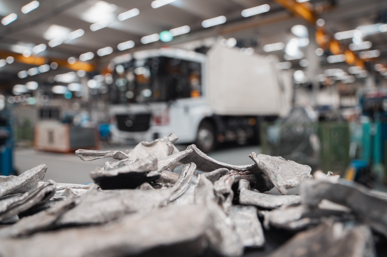 Mercedes-Benz 与 FAUN 联手打造循环经济神作 eEconic 登场