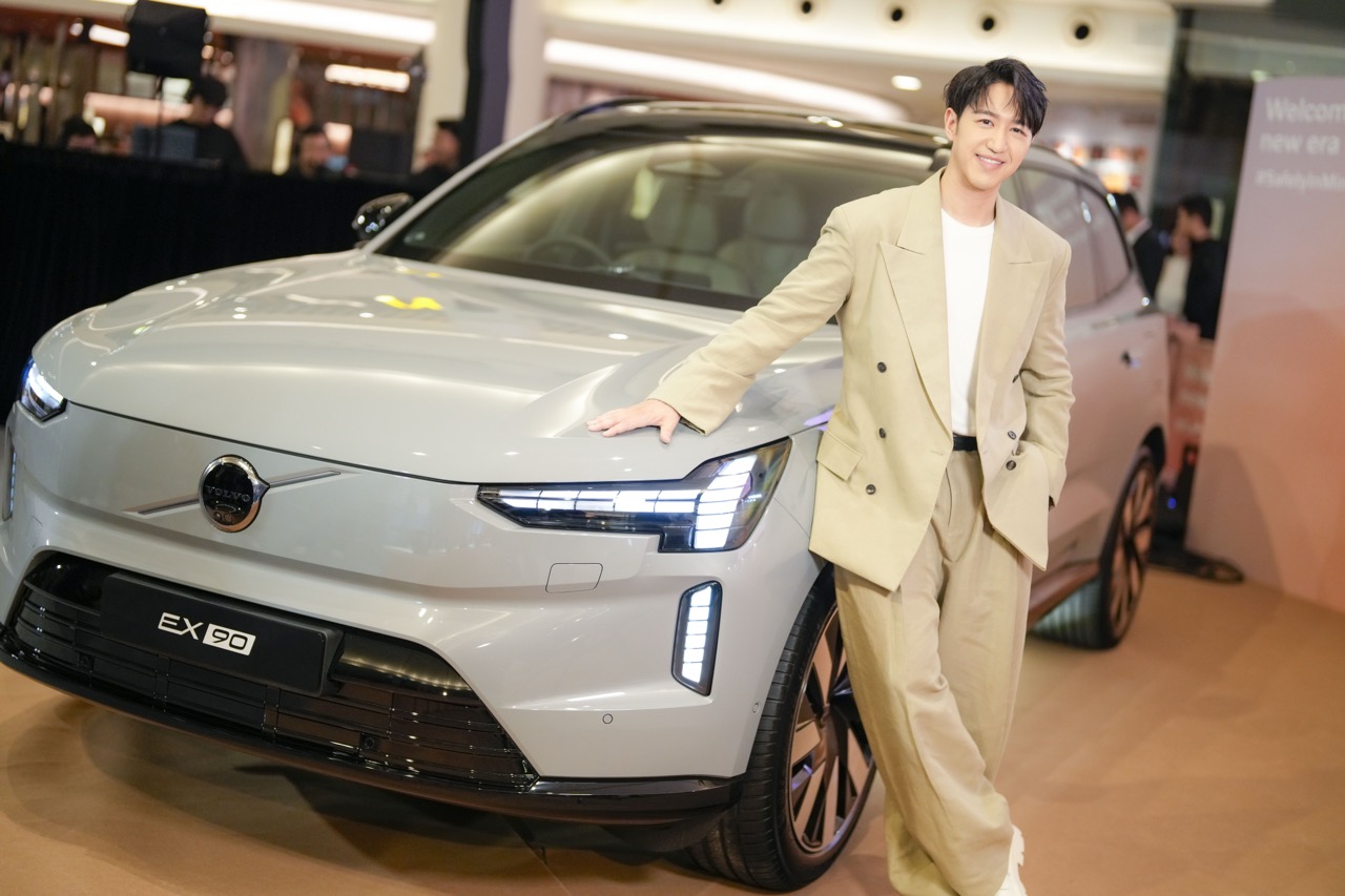 Volvo EX90 联同 ES90 纯电双旗舰现身香港市场