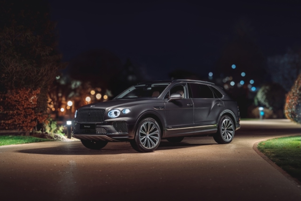 宾利携手珠宝大师 Boodles 推出全系专属高级订製套件