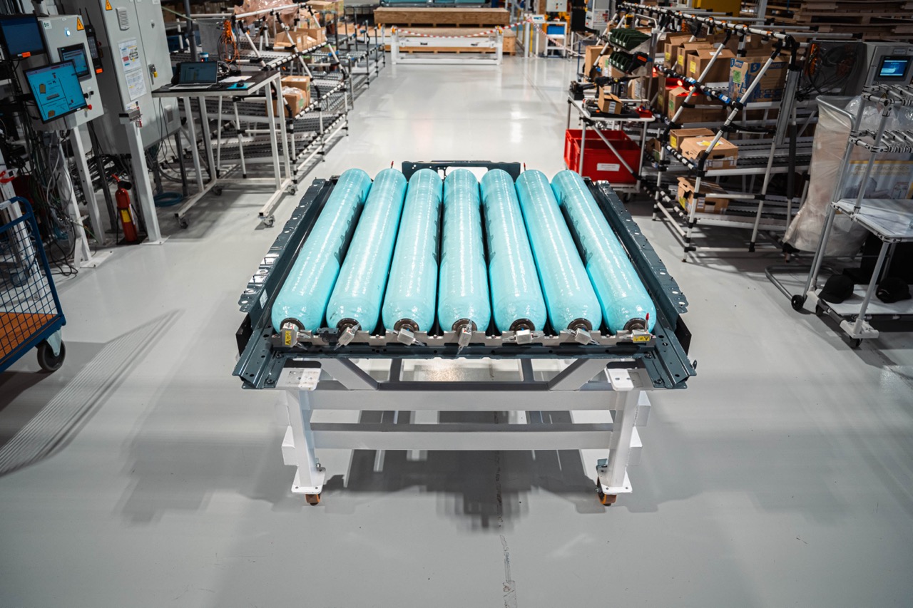 续航力飙升 750 公里！BMW 氢能技术