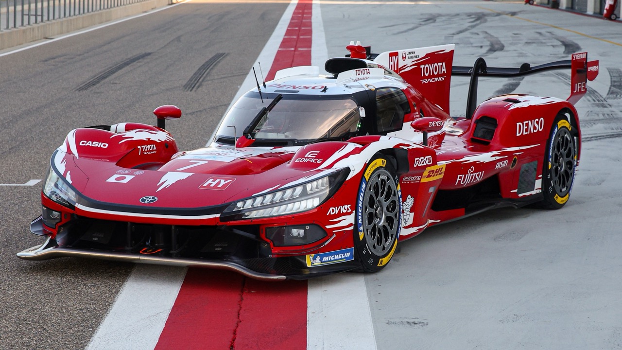 Toyota 全新 TR010 Hybrid 实现 WEC 赛场 100 场里程碑