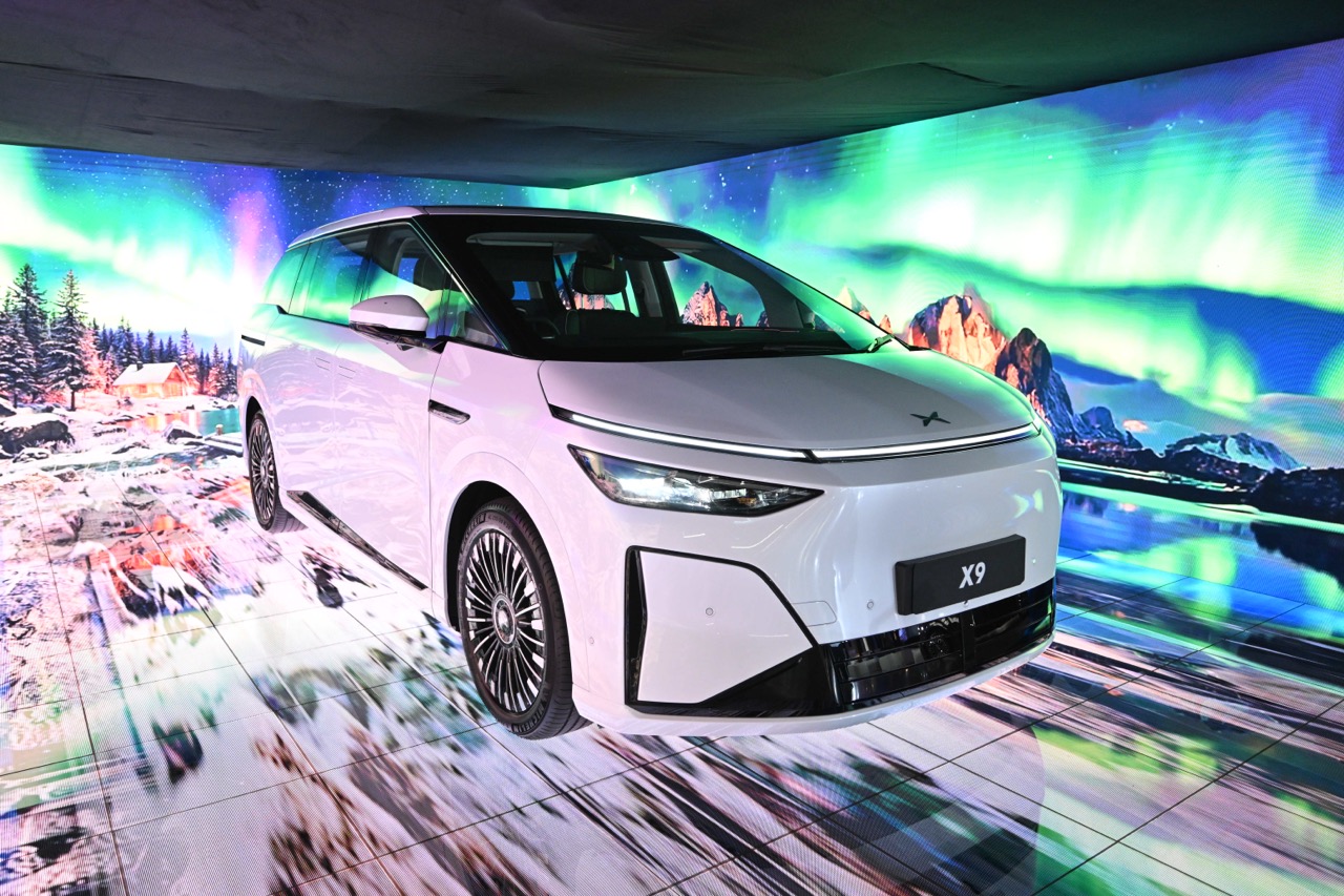 XPENG X9 星舰级七座 MPV 登陆湾仔